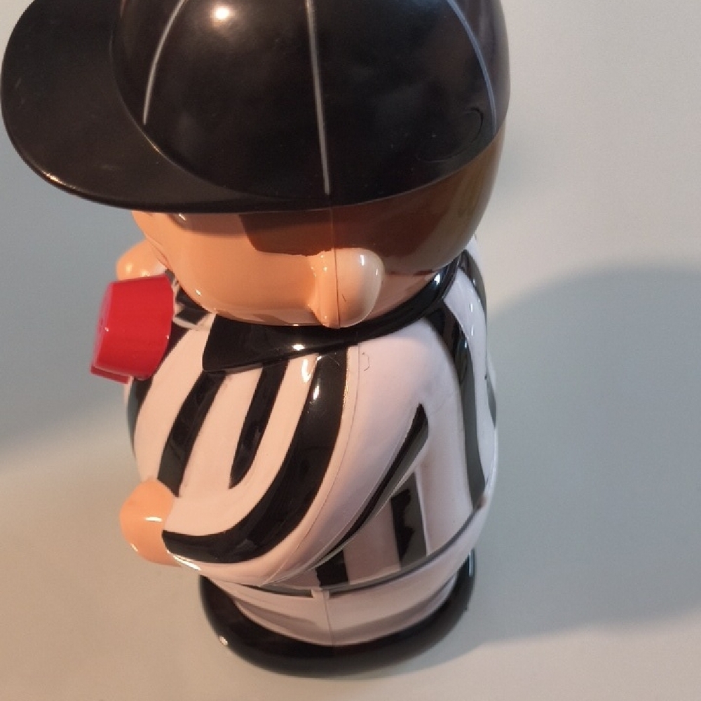 Talking Referee - Picture 4 of 6
